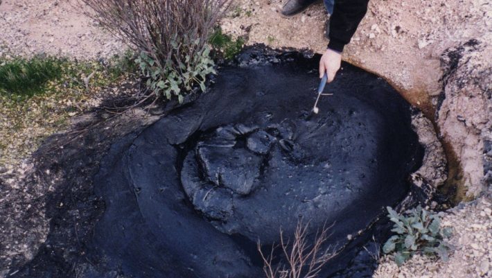 Φρενίτιδα για το μαύρο χρυσό: Η πετρελαιοπηγή του Μοσχάτου που θα πλούτιζε την Ελλάδα