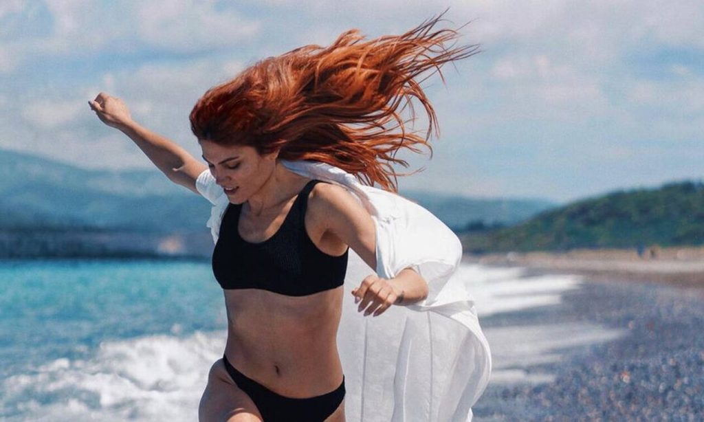 Αυτές είναι οι 4+1 πιο ωραίες Ελληνίδες Youtubers που πρέπει να ξεκινήσεις να ακολουθείς (φώτο)