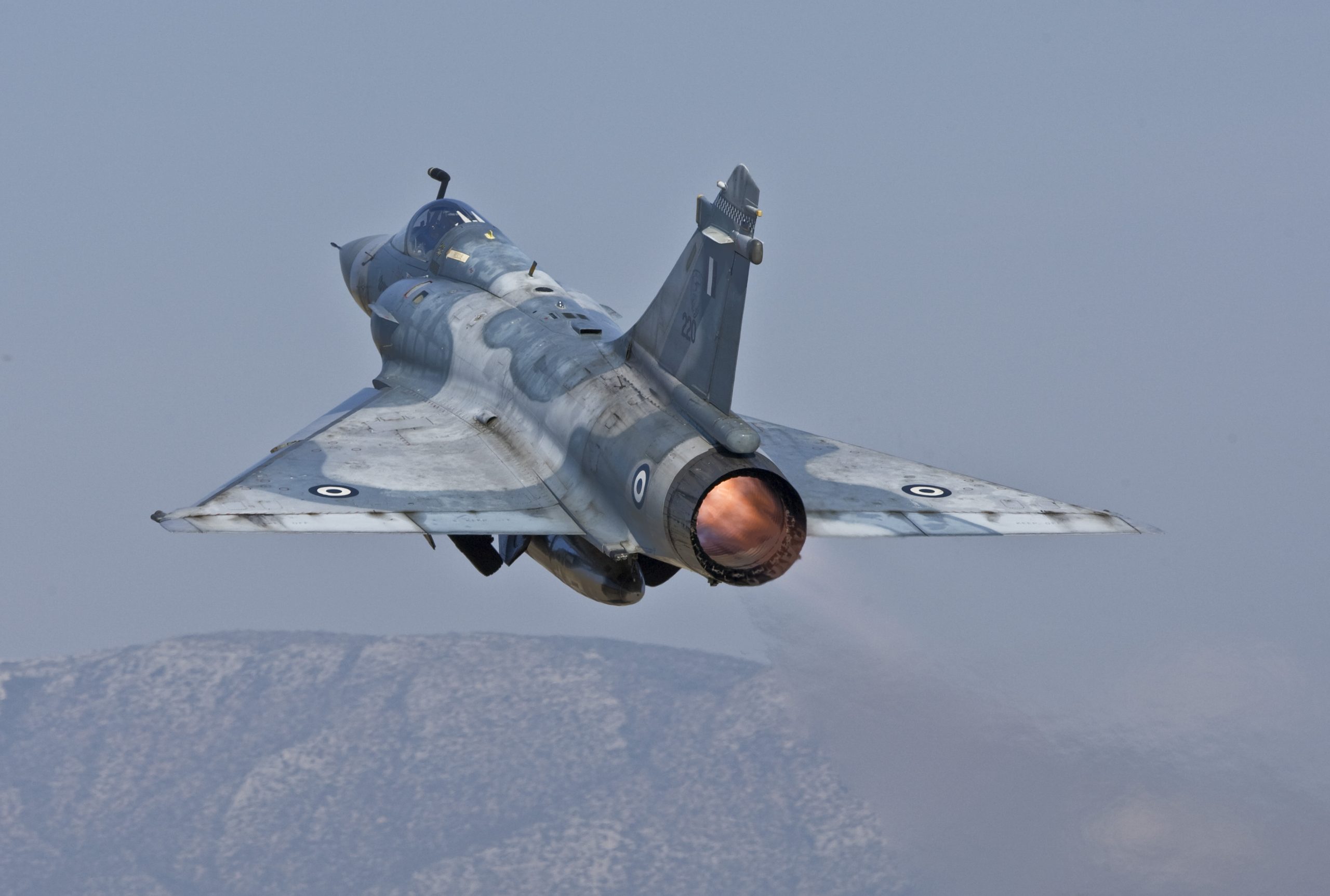 Οργισμένη παραίτηση του δ/κτή της 114ΠΜ των Mirage 2000: «Δεν έχω αεροσκάφη και με αναγκάζουν να εξυπηρετώ μετανάστες»!