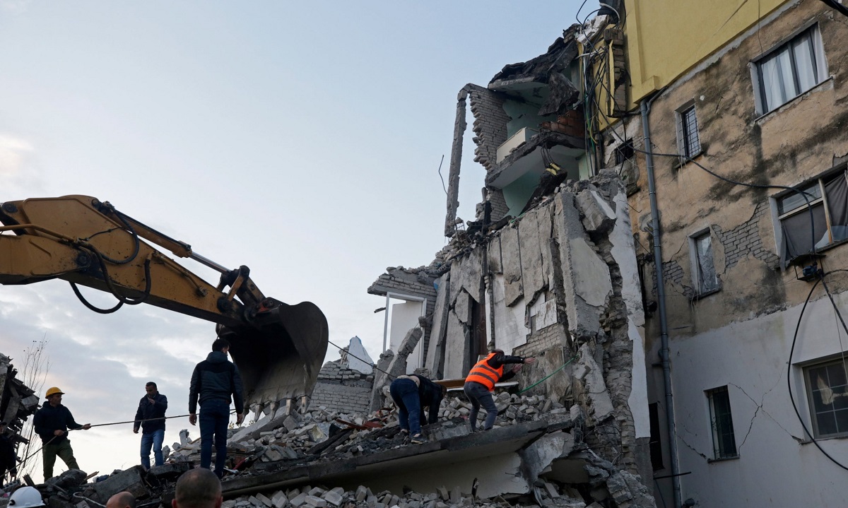 Άκης Τσελέντης: «Μας έσωσε το μεγάλο εστιακό βάθος» – Τι λένε οι σεισμολόγοι για πιθανό «ντόμινο» σεισμών στα Βαλκάνια