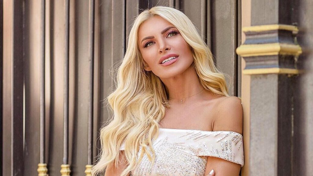 Κατερίνα Καινούργιου: Αντιμέτωπη με παραίτηση συνεργάτιδας της από την εκπομπή (φωτο)