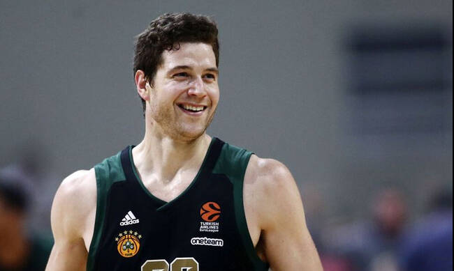 Ο Φριντέτ το ‘χει ξανακάνει: Όταν ο «killer» τα βάζει απ’ το… σπίτι του