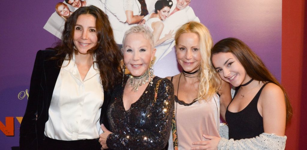 «Ραντεβού» στα δικαστήρια για τις κόρες της Ζωής Λάσκαρη – Στα «μαχαίρια» για το σπίτι στο Πόρτο Ράφτη