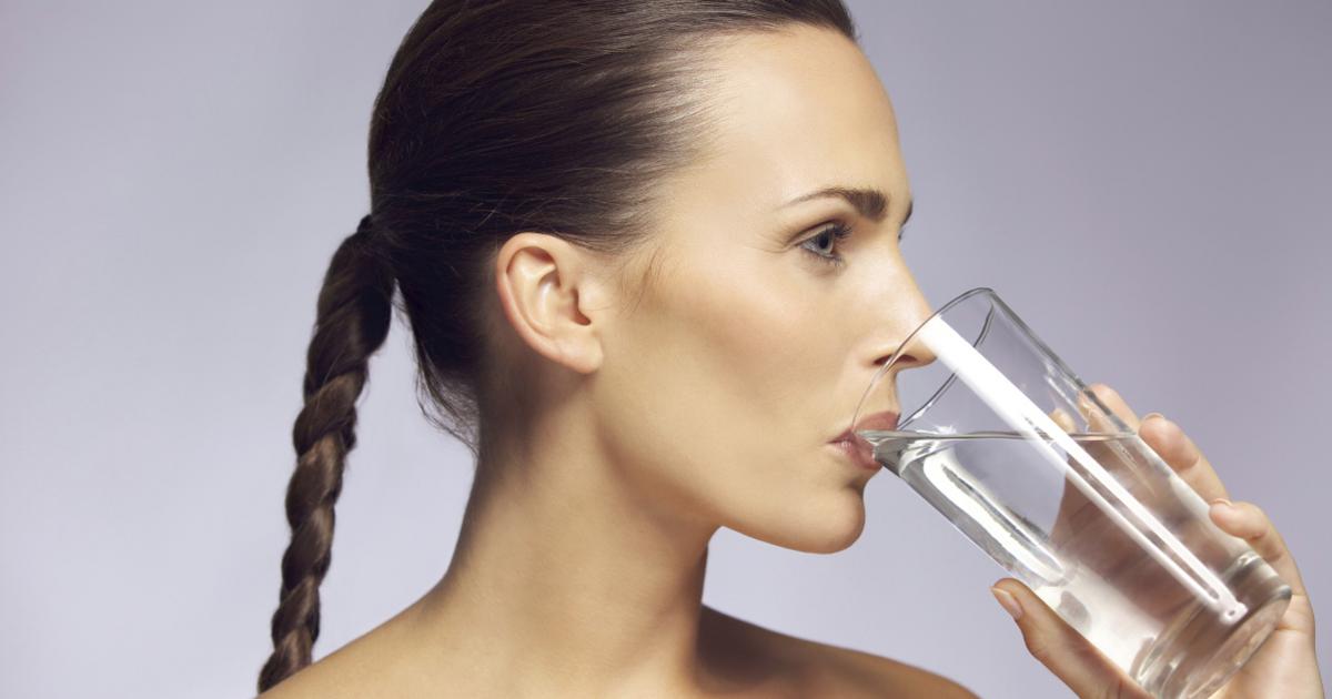 Οι τρόποι για να πίνεις περισσότερο νερό