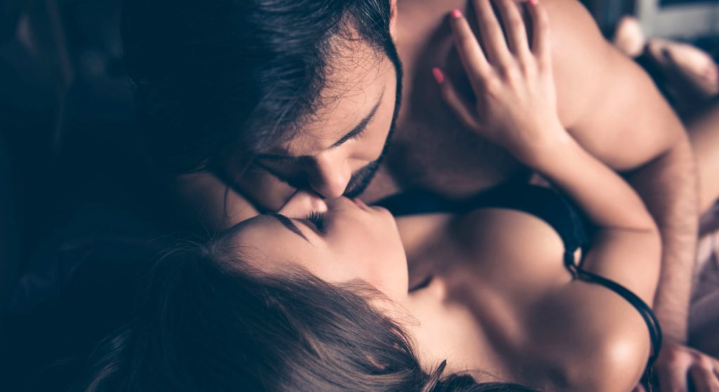 Έχετε αναρωτηθεί; – Γιατί μας «ανάβουν» οι μεταμφιέσεις στην εpωτική συνεύρεση;