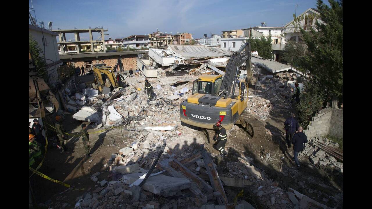 Επέστρεψε η ελληνική αποστολή έρευνας και διάσωσης από την Αλβανία