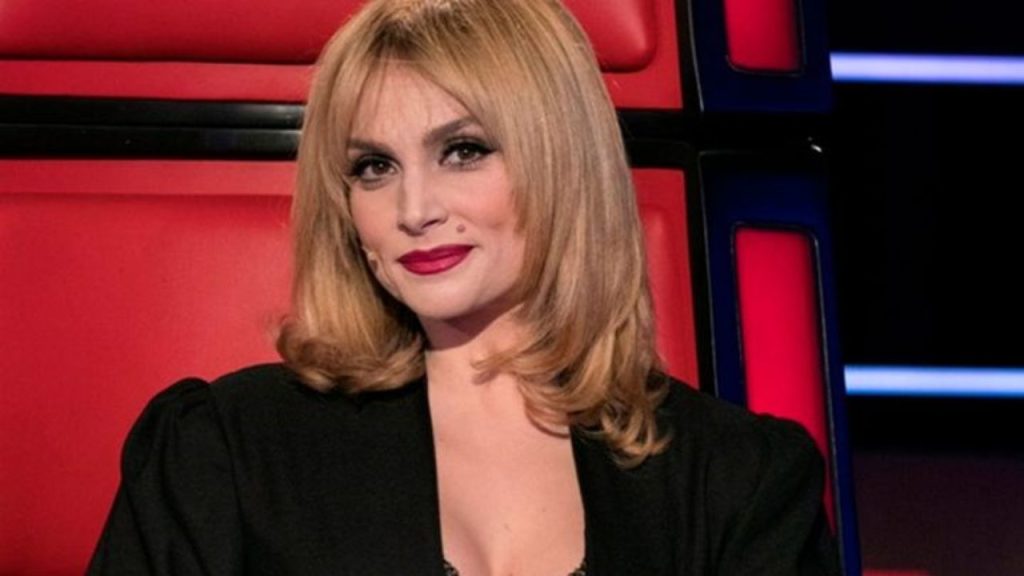 The Voice: Ξέσπασε σε κλάματα η Ελεονόρα Ζουγανέλη – Δεν μπορούσε να επιλέξει ποιος διαγωνιζόμενος θα συνεχίσει (βίντεο)