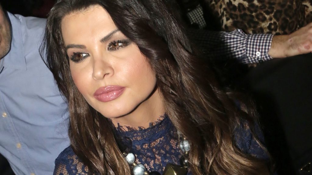 Νίνα Λοτσάρη: «Με έχει πετάξει άνδρας από το αυτοκίνητο από τη ζήλια του» (βίντεο)