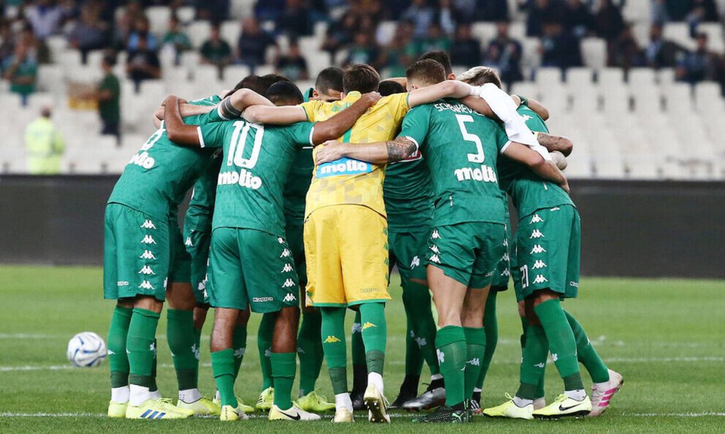 Έπαιξε με τη φωτιά αλλά δεν κάηκε!