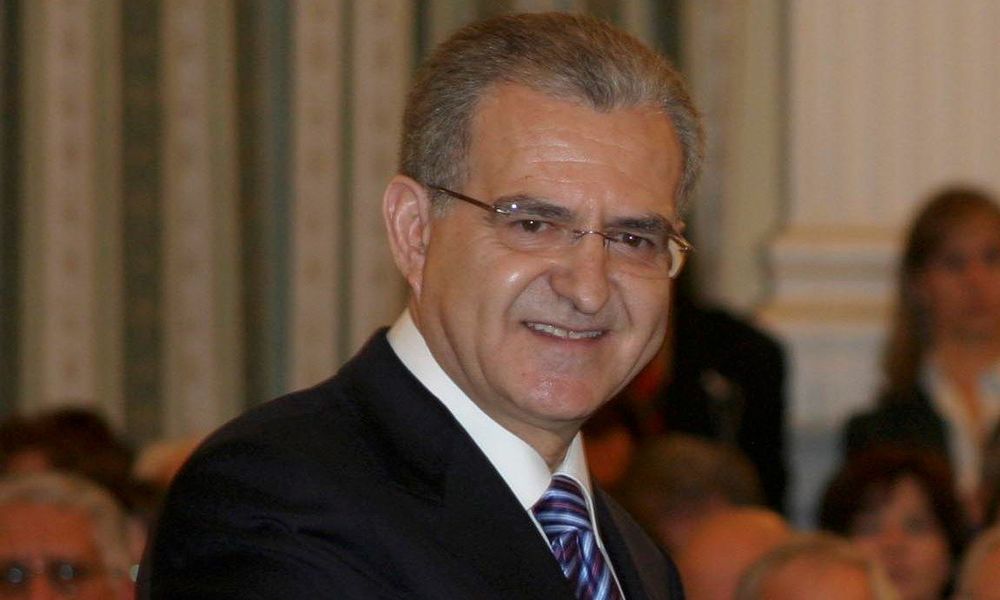 Ο υφ. Εξωτερικών Α.Διαματάρης απαντά για το βιογραφικό του: «Σπούδασα στο Columbia αλλά δεν πήρα πτυχίο»