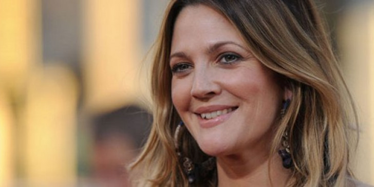 Ντρου Μπάριμορ: Στα 12 ήθελε αποτοξίνωση – Η μητέρα της της έλεγε να μην πηγαίνει σχολείο (βίντεο)