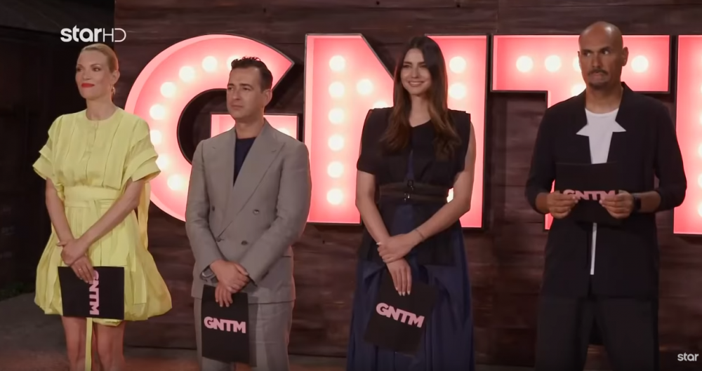 GNTM 2: Έβαλαν τις παίκτριες να «ψαρέψουν» μήλα με το στόμα (βίντεο)