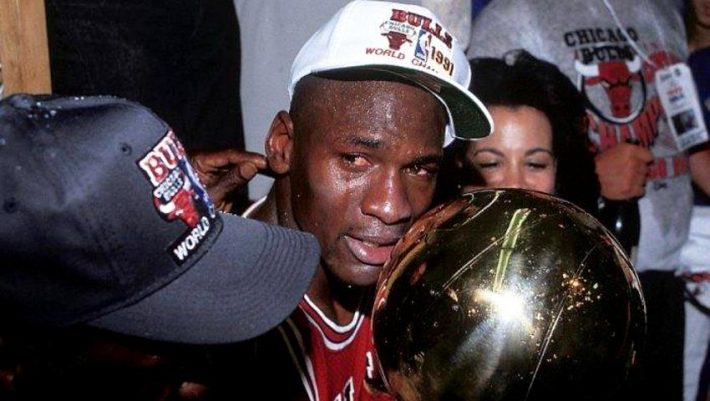 «Του έσπασα το χέρι για να με αφήσει»: Η μέρα που ο Τζόρνταν έπρεπε να διαλέξει αν θα πεθάνει ο ίδιος ή ο κολλητός του