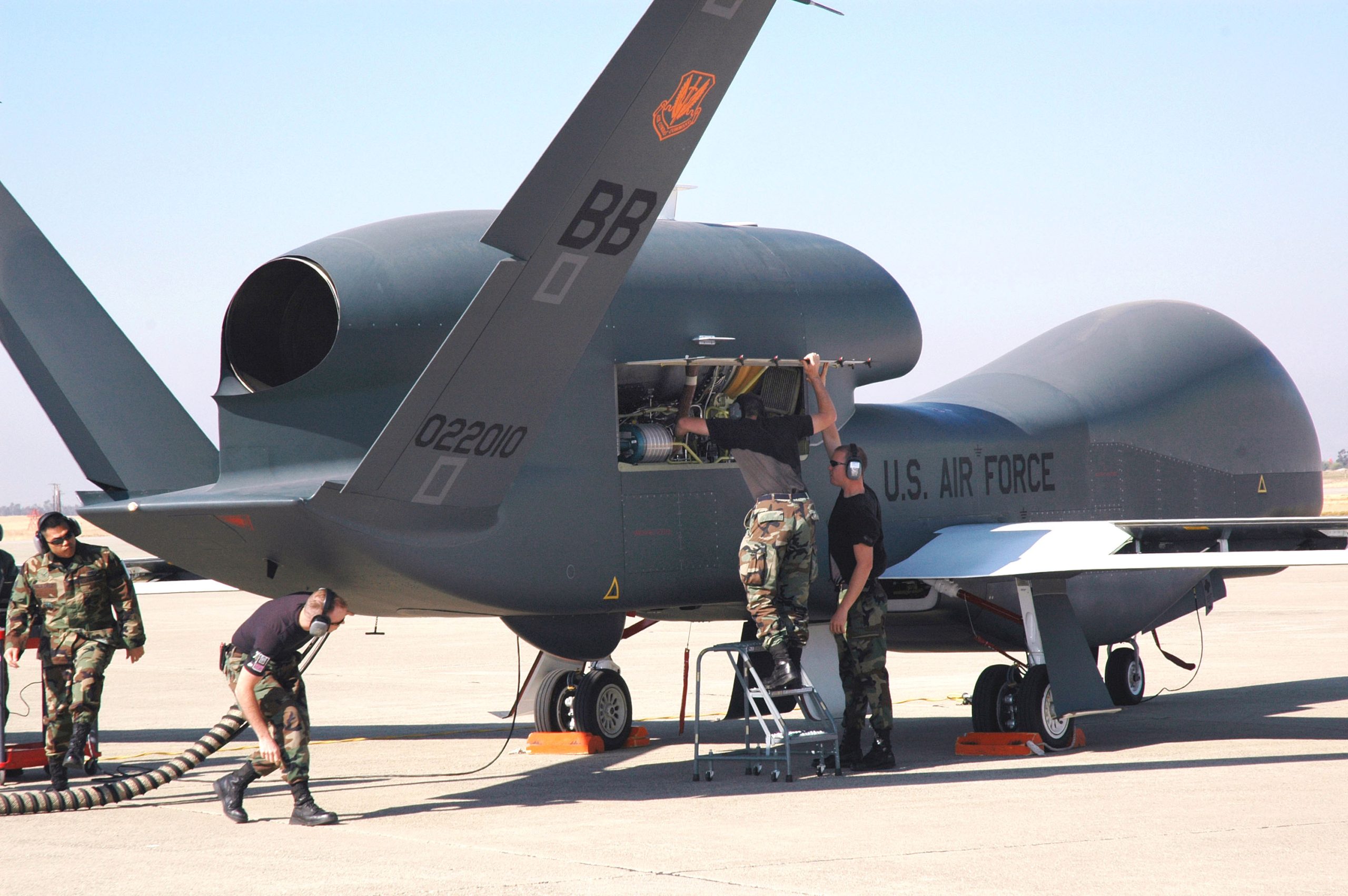 Τα αμερικανικά UAV’s έρχονται στην Ελλάδα – Αντιπροσωπείες 11 χωρών στη Λάρισα για τις επιδείξεις