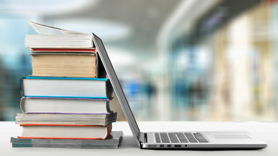 Δεν κάνουν διδακτορικά στην χώρα οι νέοι – Τι δείχνουν τα ποσοστά