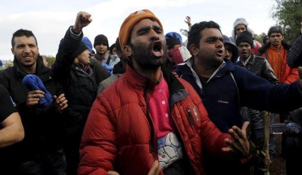 Διάλυση: 81.492 αλλοδαποί εισέβαλαν στην Ελλάδα σε 9 μήνες – Πρωταθλητές στην διάπραξη κακουργημάτων