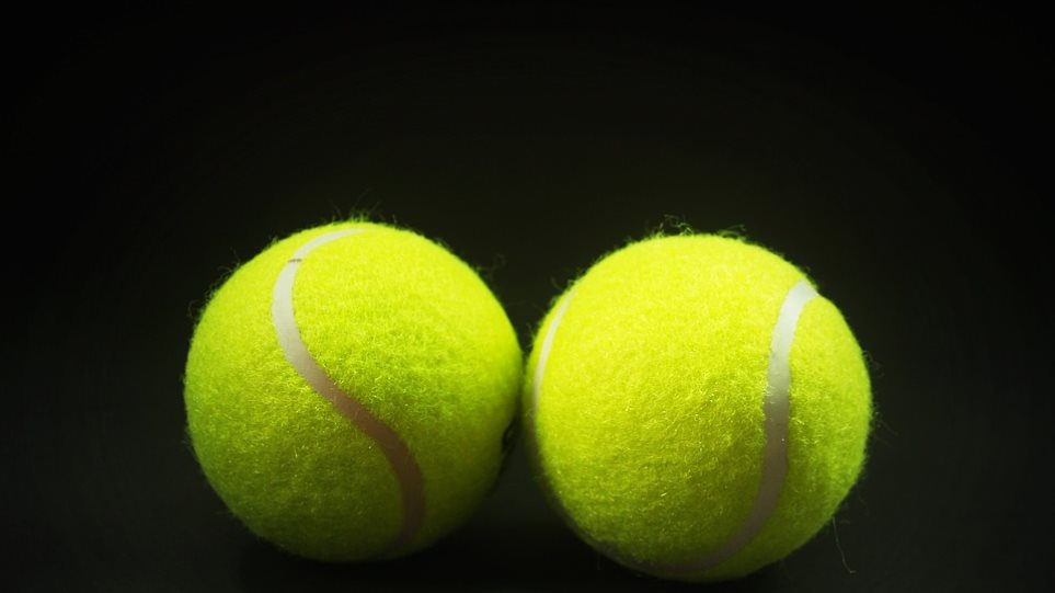 Τι χρώμα είναι τελικά το μπαλάκι του τένις; – Κίτρινο ή πράσινο; (βίντεο)