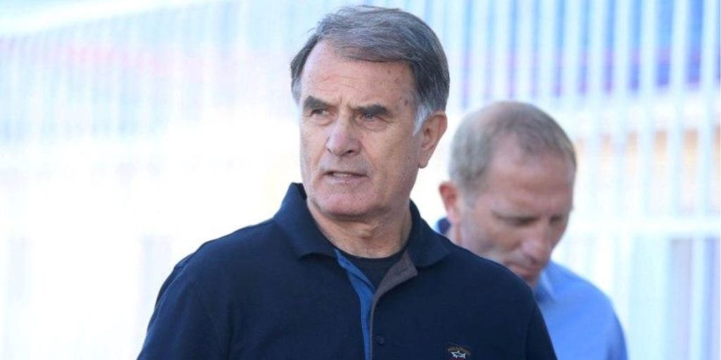 Δυνατά για το τιμόνι της Βοσνίας το όνομα του Ντούσαν Μπάγιεβιτς