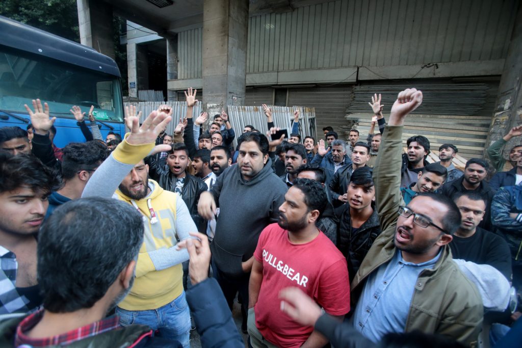 Το λέει ο Έλληνας ο οποίος κυνηγήθηκε από αλλοδαπούς μουσουλμάνους στο κέντρο της Αθήνας