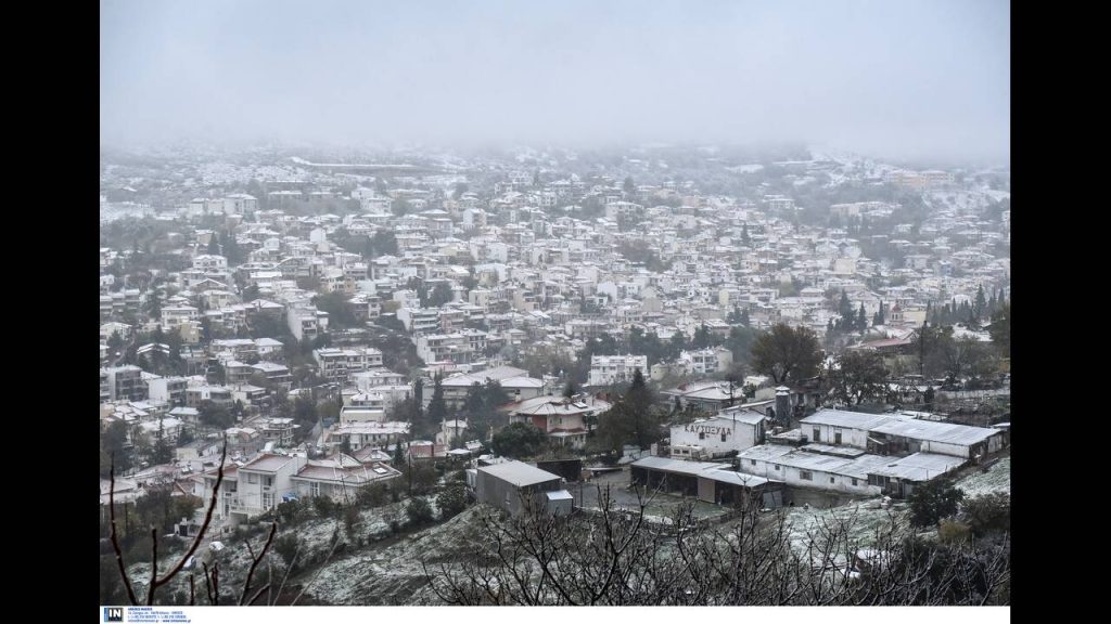 Ο Σάκης Αρναούτογλου προειδοποιεί: «Έρχονται χιόνια από την Τρίτη» (βίντεο)