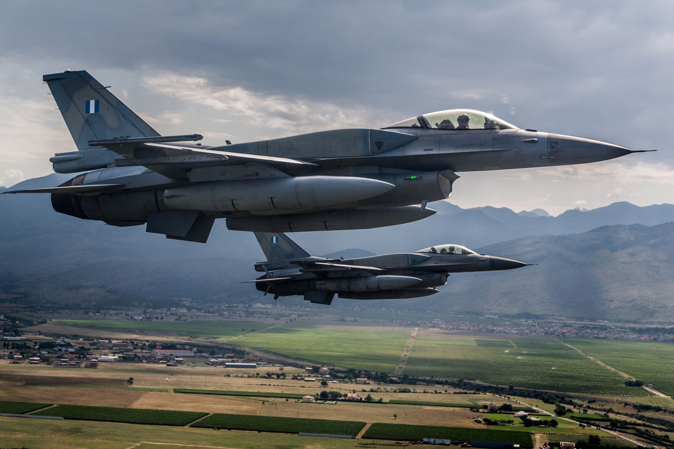 Άλλα ντ’ άλλων «ηρωικές» δηλώσεις από ΥΕΘΑ για F-16: «Θα τα αναβαθμίσω ακόμη και αν περάσω από εξεταστική»! (upd)