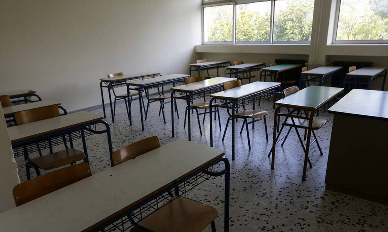 Λακωνία: Κατάληψη σε σχολείο επειδή καθηγητής έκανε… στριπτίζ μέσα στην τάξη