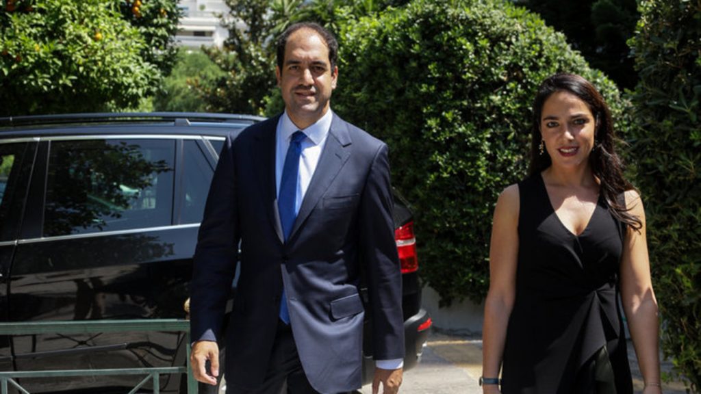 «Τίτλοι τέλους» για Δόμνα Μιχαηλίδου και Γιάννη Κεφαλογιάννη