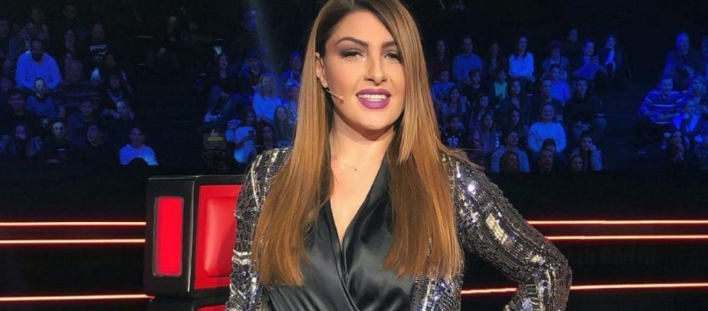 Εντυπωσιακή η παρουσία της Ε. Παπαρίζου στο The Voice (φωτο)