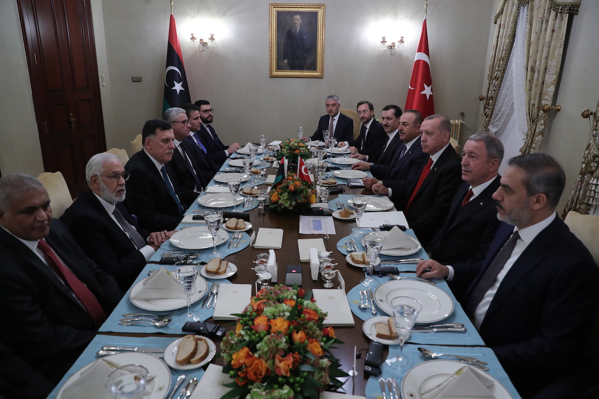 ΥΠΕΞ για  συμφωνία Άγκυρας-Τρίπολης: «Το “μνημόνιο” που υπέγραψε ο Ερντογάν δεν έχει καμία αξία»