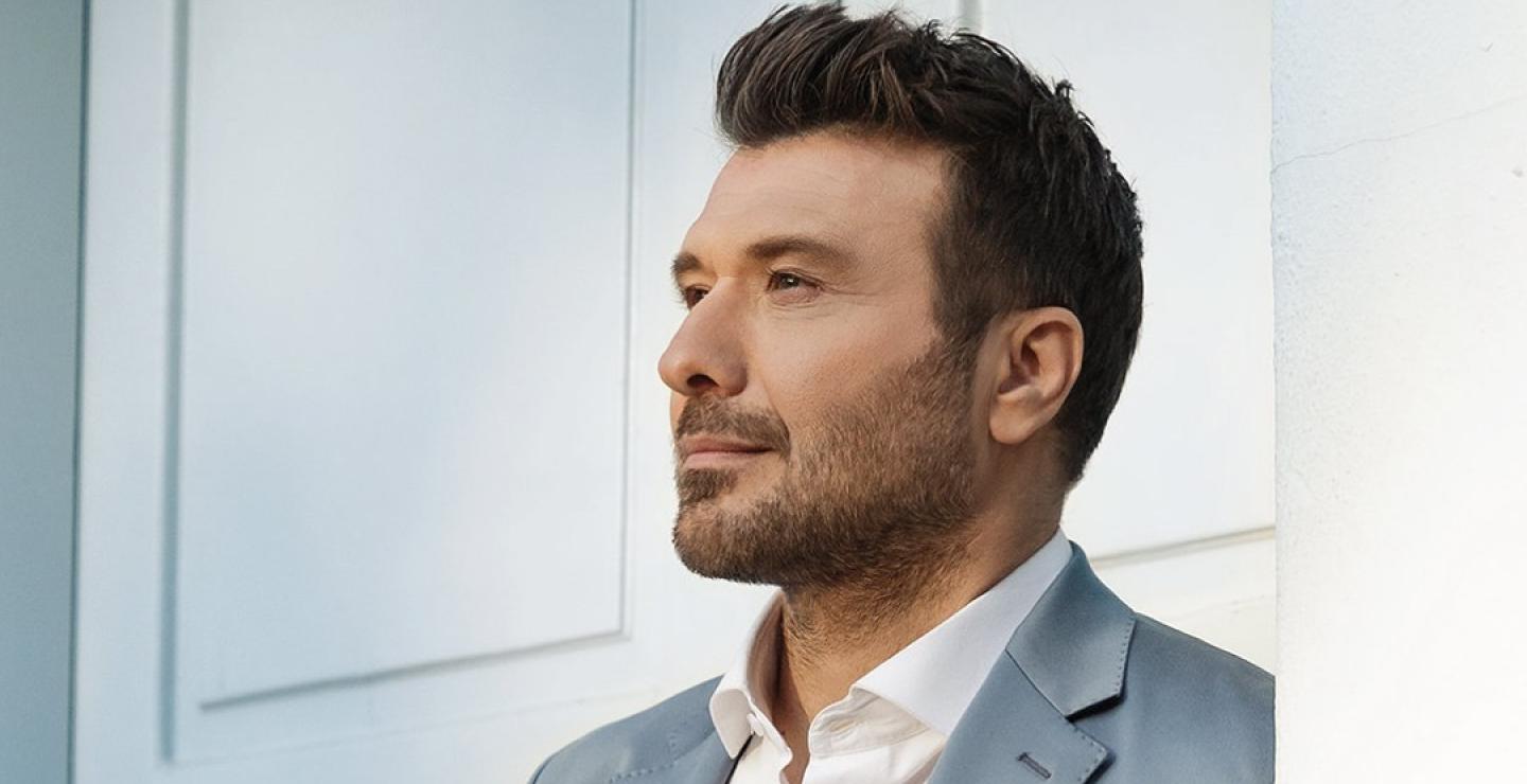 Νέα δικαστική διαμάχη για τον Γιάννη Πλούταρχο – Για χρέη κατηγορείται συνεχώς ο γνωστός τραγουδιστής