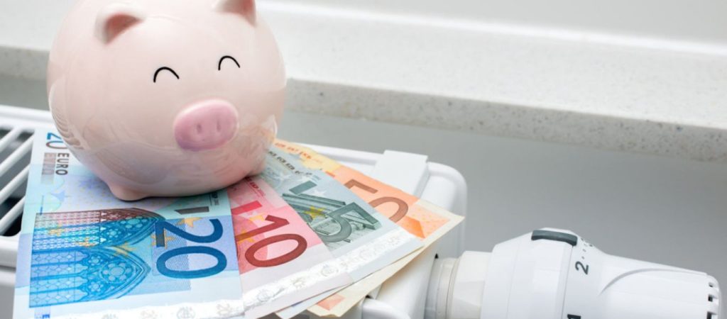Συντάξεις και επιδόματα πληρώνονται πριν τα Χριστούγεννα – Ποιοι θα δουν γεμάτους λογαριασμούς