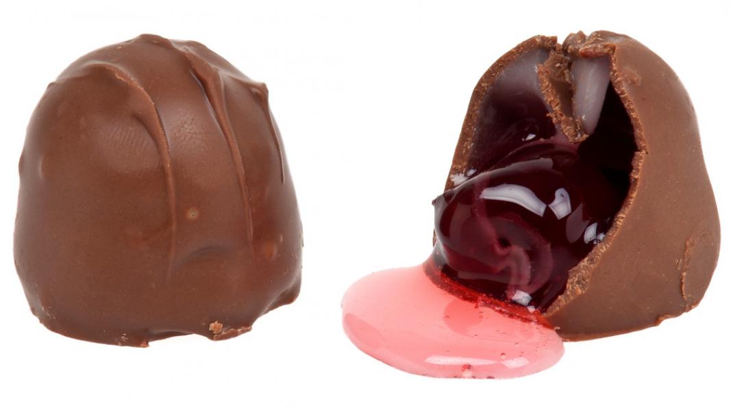 Το γνωρίζατε; – Δείτε τι είναι αυτό το υγρό που έχουν μέσα τα σοκολατάκια
