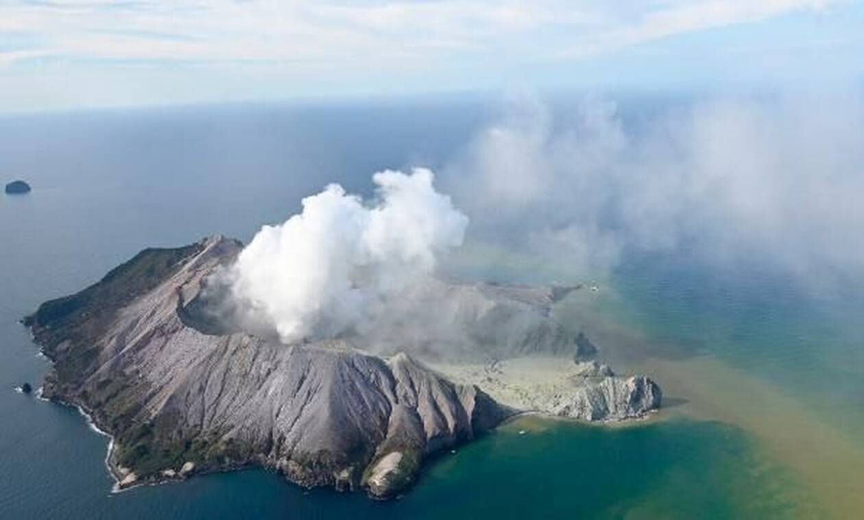 Έκρηξη ηφαιστείου στη Νέα Ζηλανδία: «Όσοι βρίσκονταν στο νησί είναι νεκροί» – Τρομακτικές εικόνες