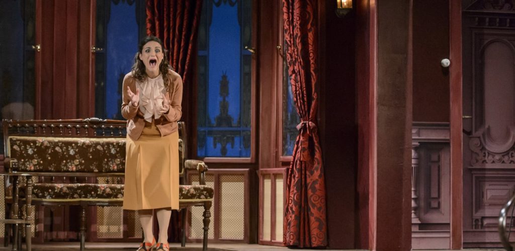 Ουγγαρία: Ο Βίκτορ Ορμπαν βάζει τάξη και στα θέατρα