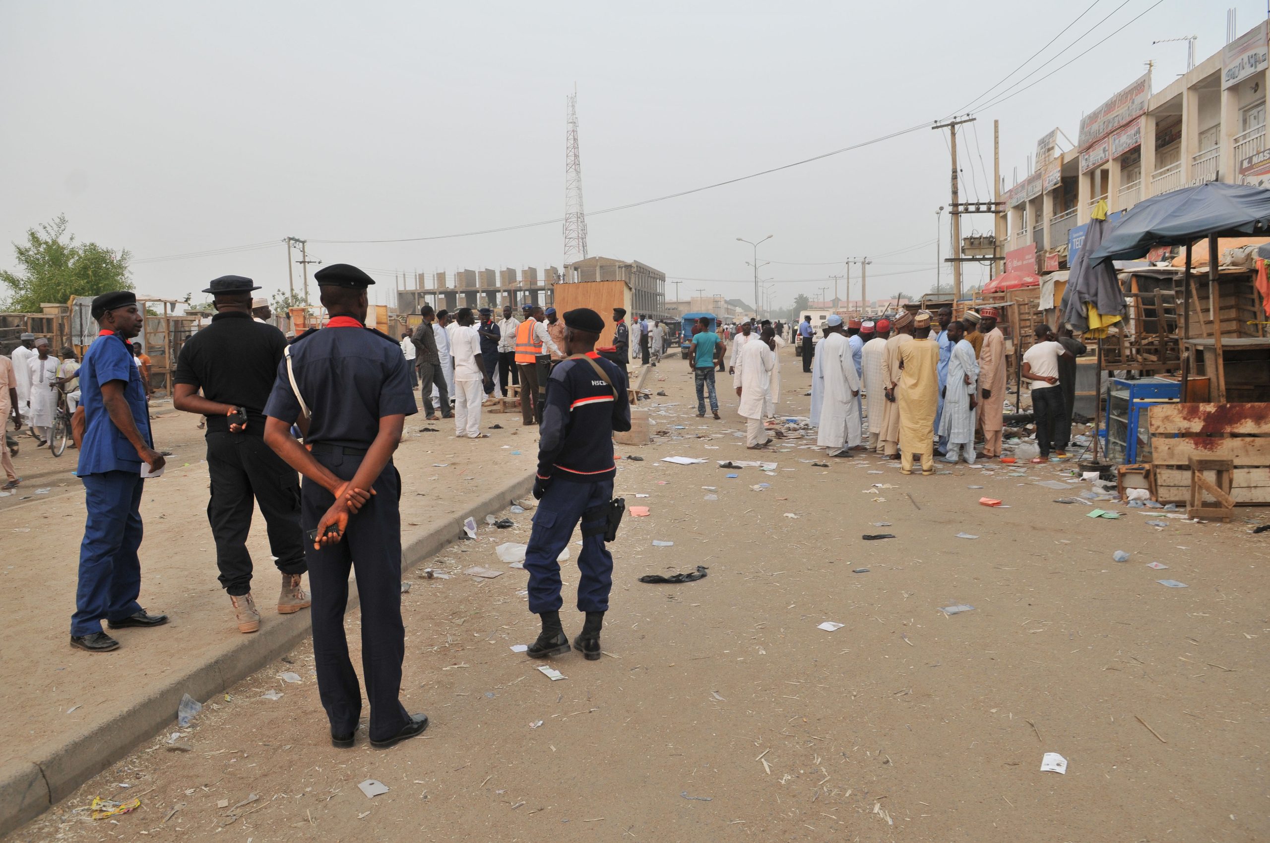 Μακελειό στο Νίγηρα: Τρομοκράτες βομβάρδισαν στρατόπεδο – Πάνω από 60 νεκροί