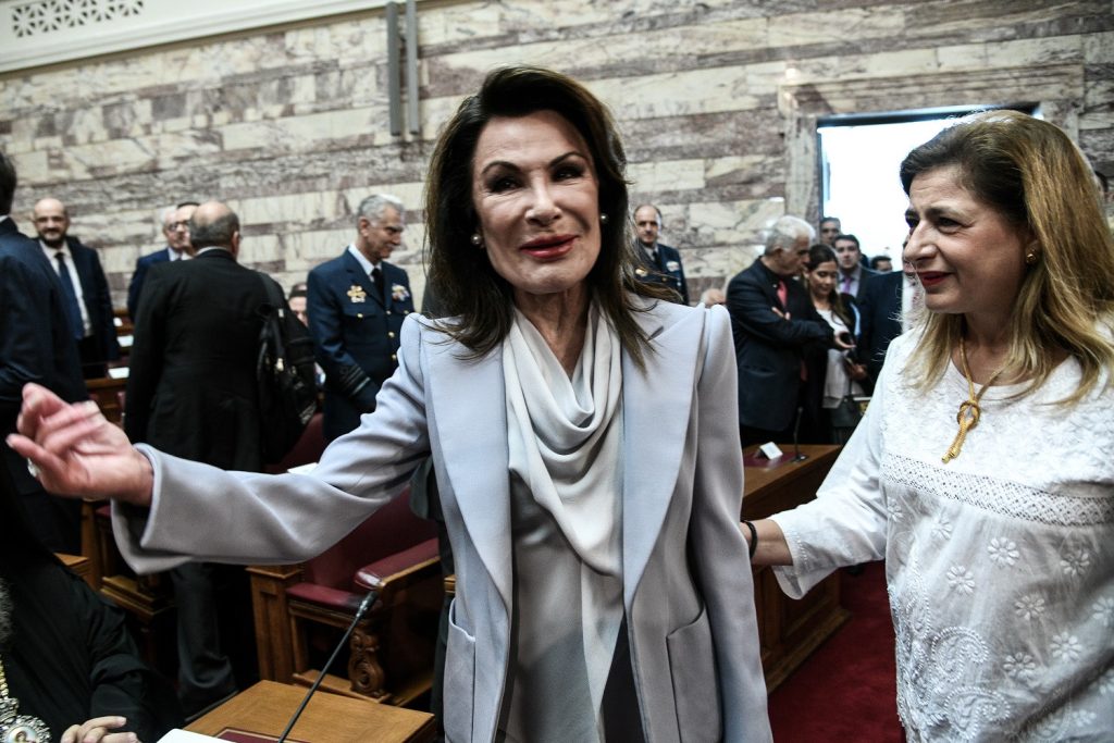 «Παρελθόν» μέσα σε μία νύχτα το επικοινωνιακό επιτελείο της Γιάννας Αγγελοπούλου – Τους «ξήλωσε» όλους