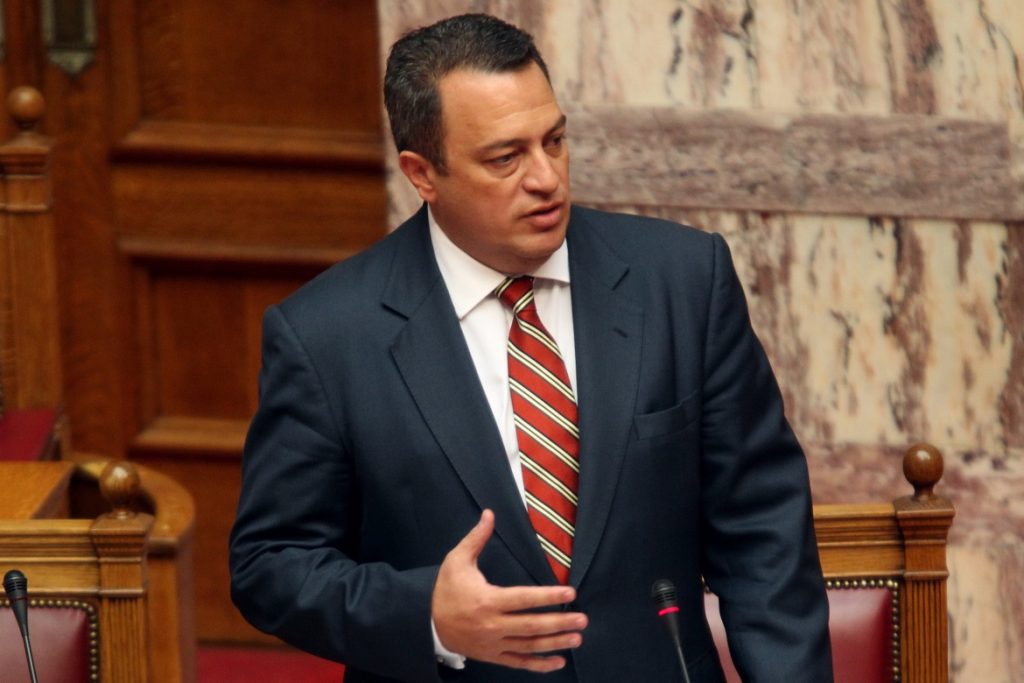 Ο Ευριπίδης Στυλιανίδης πρότεινε υποχρεωτική στράτευση των νέων στα 18
