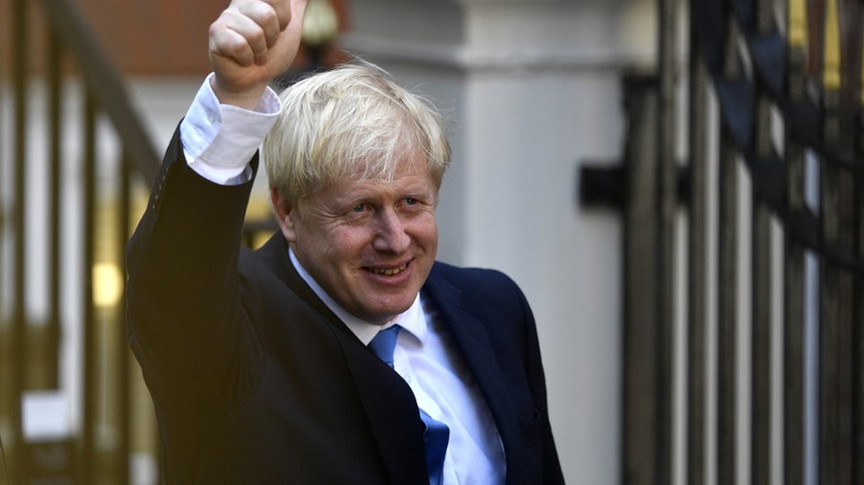 Βρετανοί αναλυτές εξηγούν το «φαινόμενο» Μ.Τζόνσον: «Οι 10 λόγοι που σάρωσε στις εκλογές»