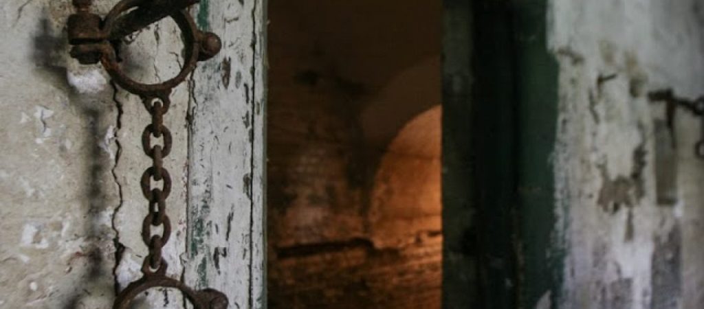 Η εταιρεία που έφτιαχνε δρόμους και έθαβε από κάτω όποιον εργάτη πέθαινε