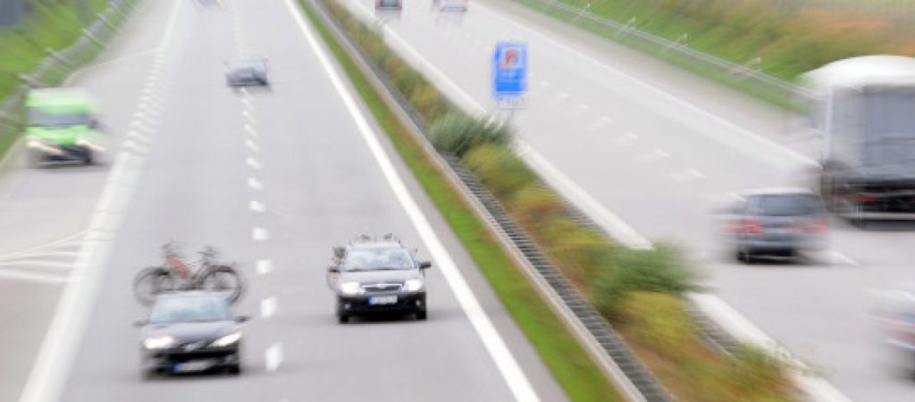 Τεράστια «καραμπόλα» με 50 αυτοκίνητα σε αυτοκινητόδρομο (βίντεο)