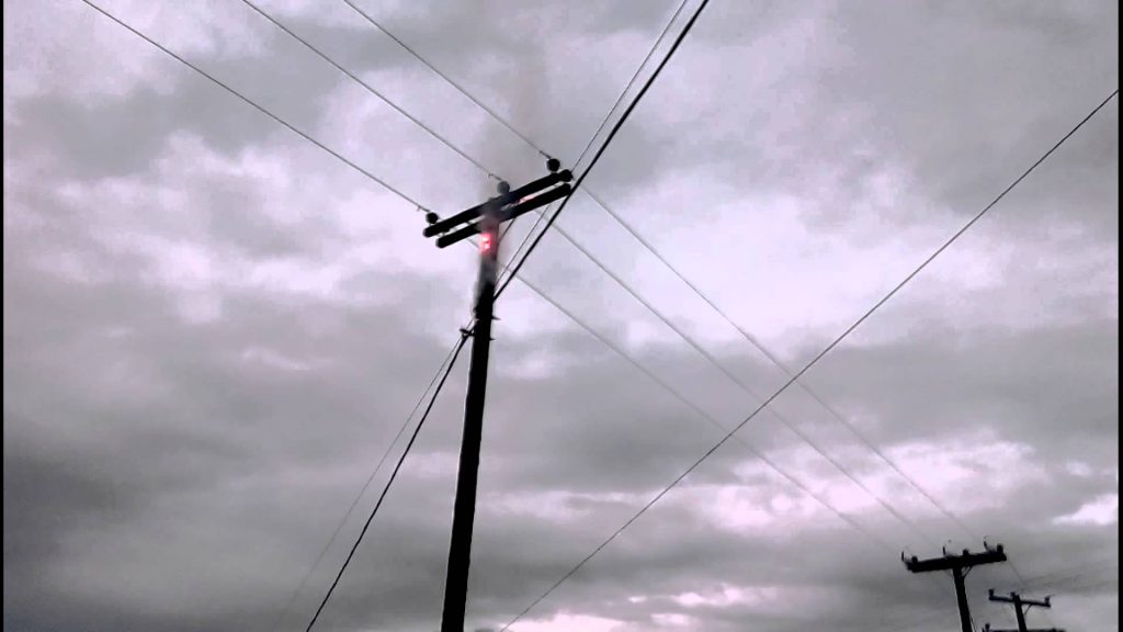 Θεσσαλονίκη: «Μπλακ άουτ» στο κέντρο της πόλης – Βλάβες σε ηλεκτροφόρα καλώδια