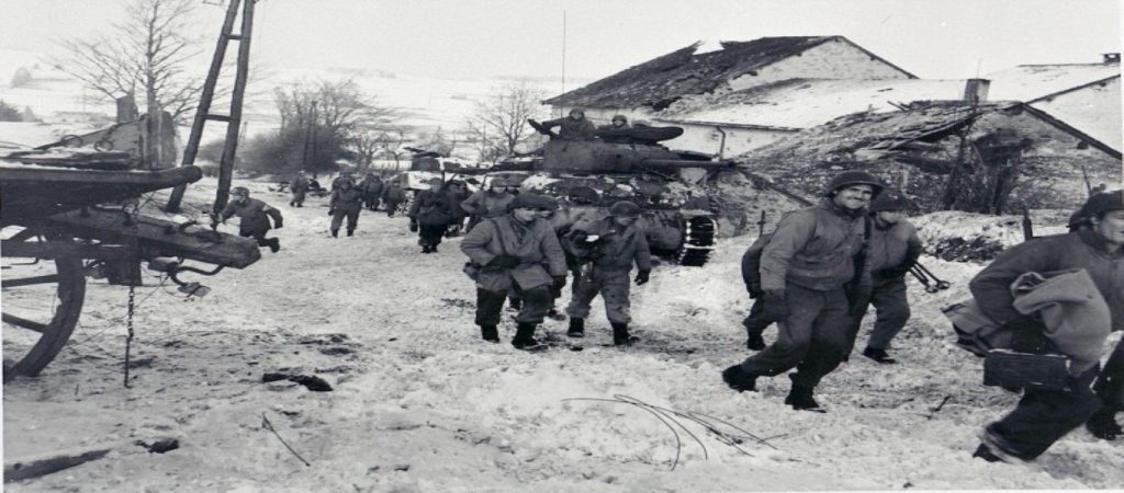 Σαν σήμερα 1944 αρχίζει η μάχη των Αρδεννών – Η τελευταία επίθεση του Γ΄ Ράιχ στον Β’ Παγκόσμιο Πόλεμο