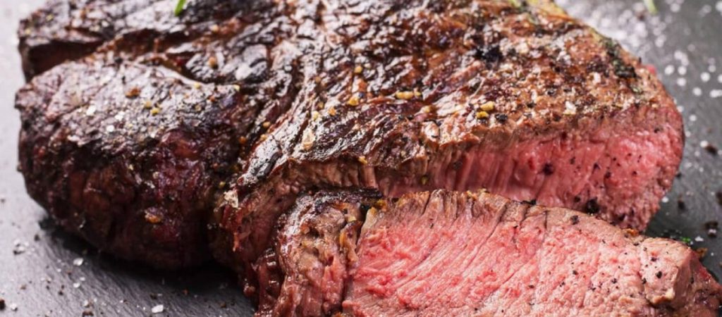 Νέα μελέτη: Αυτή η νόσος μπορεί να «κρύβεται» σε μια μέτρια ψημένη μπριζόλα