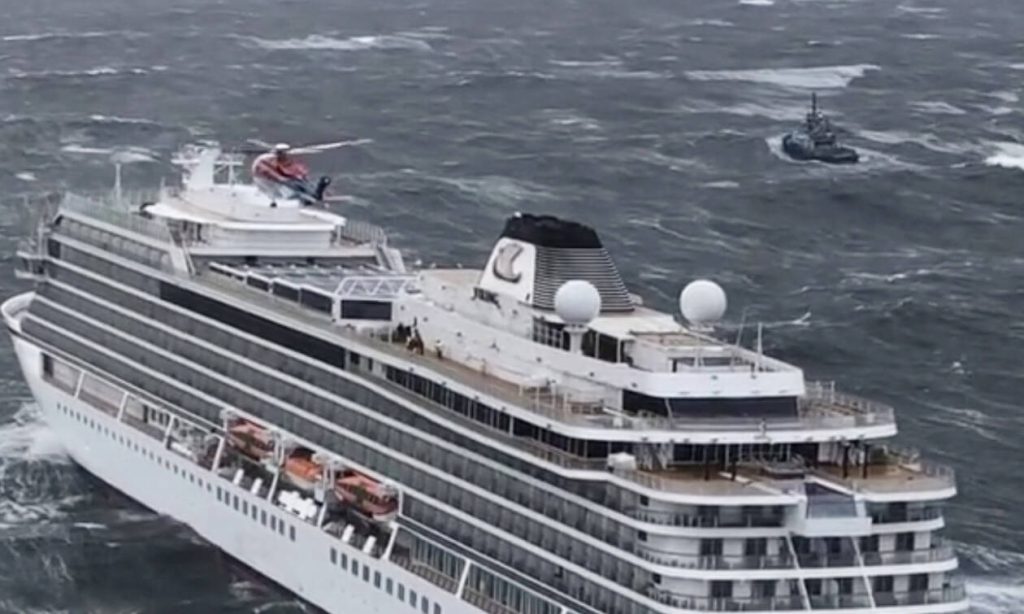 Πουέρτο Ρίκο: Η στιγμή που μωρό 18 μηνών πέφτει από τα χέρια του παππού του στη θάλασσα (βίντεο)