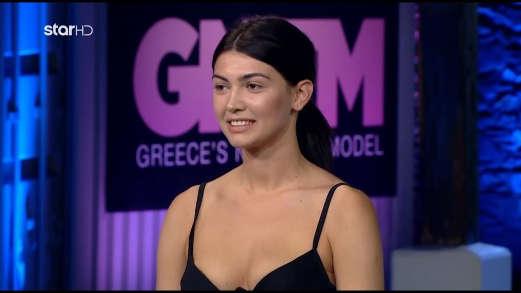 GNTM: Η Κέισι Μίζιου με τον αδερφό της και τον σύντροφός της στον τελικό (φωτο)