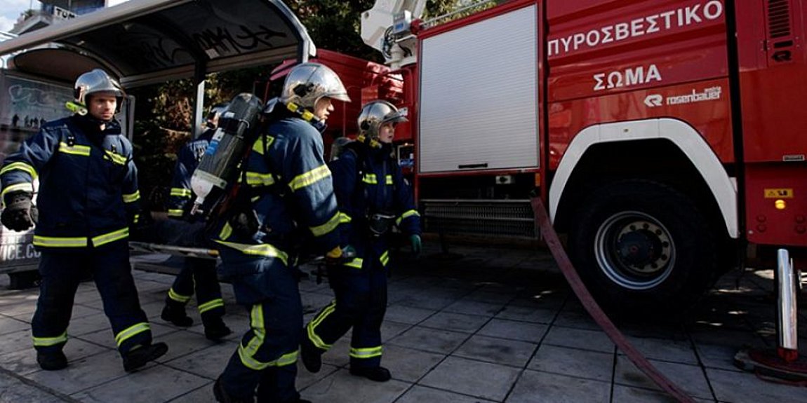 Θεσσαλονίκη: Πυρκαγιά σε πολυκατοικία – Από θαύμα σώθηκαν 3 παιδιά (βίντεο)