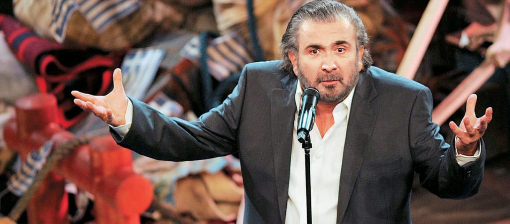 Στα μπουζούκια ο Λάκης Λαζόπουλος: Παρακολούθησε την πρεμιέρα της Νατάσας Θεοδωρίδου (φώτο)