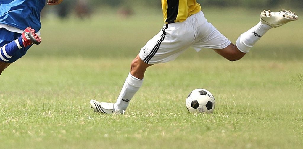 Ο ποδοσφαιριστής που έφυγε από το γάμο του επειδή έχανε η ομάδα του – Μπήκε και «γύρισε» το ματς (βίντεο)