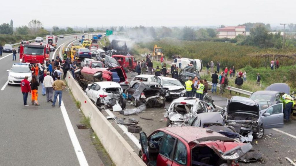 Καραμπόλα 63 αυτοκινήτων στη Βιρτζίνια λόγω παγετού – 35 τραυματίες (βίντεο)