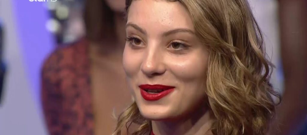 Η Άννα Μαρία του GNTM απάντησε στα αρνητικά σχόλια εις βάρος της: «Να έχετε περισσότερο μυαλό» (βίντεο)
